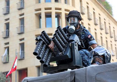  العفو الدولية تدين استخدام لبنان لأسلحة فرنسية في قمع التظاهرات
