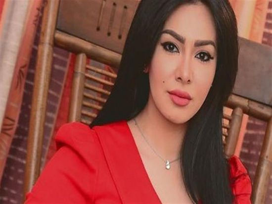 ميريهان حسين تبكي بسبب أسرتها (فيديو)