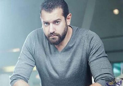 بالفيديو.. عمرو يوسف في الجيم في أحدث ظهور له