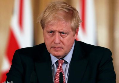 جونسون يعرب عن قلقه بشأن صادرات اللقاحات