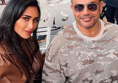 إنجي كيوان تلتقي عمرو دياب في دبي (صورة)