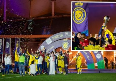 النصر يتوج بكأس السوبر السعودي بثلاثية في شباك الهلال