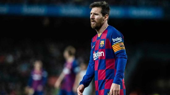 برشلونة يقاضي صحيفة «الموندو» لتسريب عقد ميسي