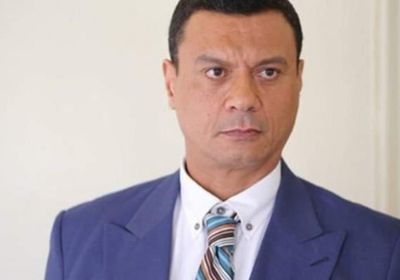 عباس أبو الحسن يطالب ضحايا الطبيب المتهم بالتحرش بتقديم شهاداتهم 