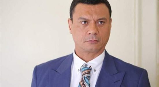 عباس أبو الحسن يطالب ضحايا الطبيب المتهم بالتحرش بتقديم شهاداتهم 