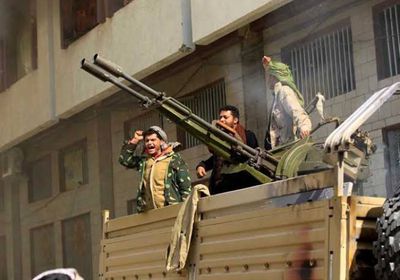 "البيان": العقوبات الأمريكية تشمل 5000 حوثي أواخر فبراير