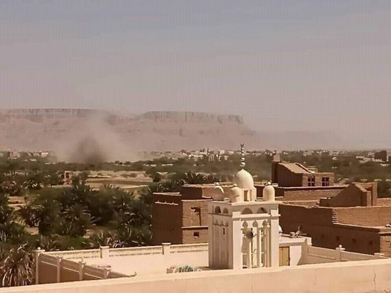 استهداف قيادي أمني في شبام بعبوة ناسفة