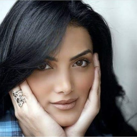 رانيا محمود ياسين تطلب الدعاء لـ حورية فرغلي بسبب إجرائها عملية دقيقة بالأنف