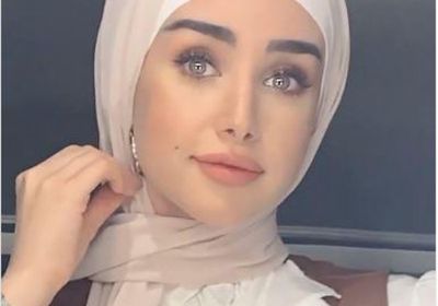 هنا الزاهد بالحجاب في كواليس "حلوة الدنيا سكر" (فيديو)