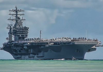 عبدالخالق عبدالله: سحب حاملة الطائرات نيميتز خطأ استراتيجي بهذه الحالة