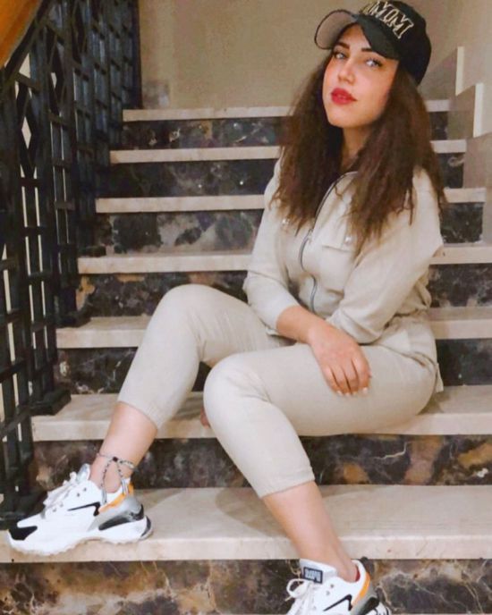 بعد وعكتها الصحية.. إيمي طلعت زكريا تخضع لجلسة تصوير جديدة