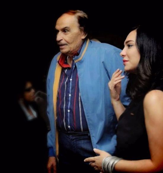 سلاف فواخرجي ناعية عزت العلايلي :لروحك السلام أيها النجم