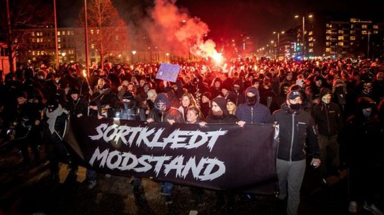 تظاهرات بالدنمارك احتجاجًا على تدابير كورونا