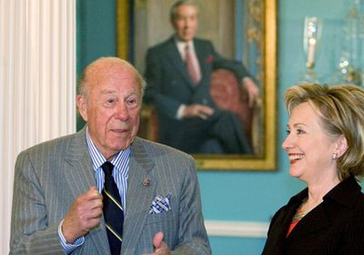 وفاة وزير الخارجية الأمريكي السابق جورج شولتز