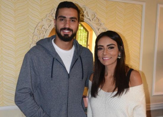 آخر تفاصيل النزاع بين محمد الشرنوبي وسارة الطباخ