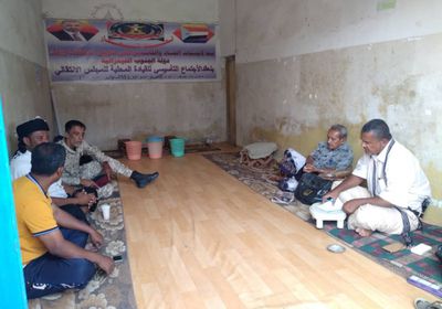 انتقالي خنفر يناقش أسباب تعثر مشروع الصرف الصحي بجعار