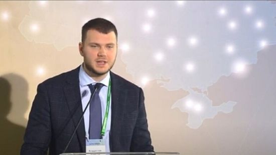  أوكرانيا تطالب حلف الناتو باستخدام الأجواء فوق جزيرة القرم في عملياته الجوية