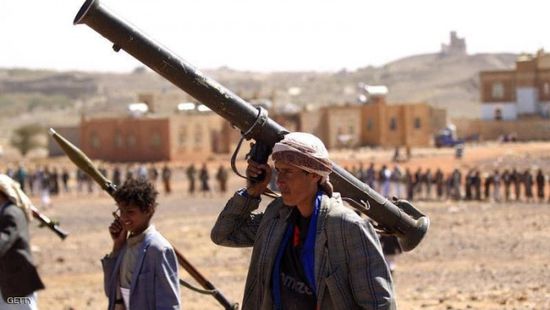 عكاظ: مليشيات الحوثي قتلت الآلاف وشردت الملايين