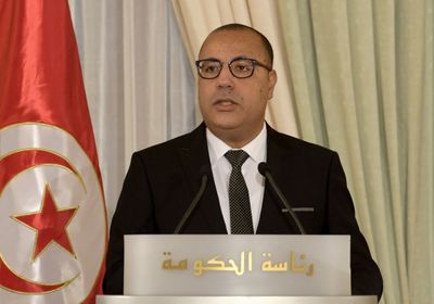 رئيس الحكومة التونسية يرفض تقديم استقالته