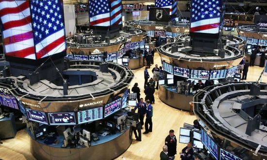 الأسهم الأمريكية تنهي تداولاتها على مكاسب قياسية
