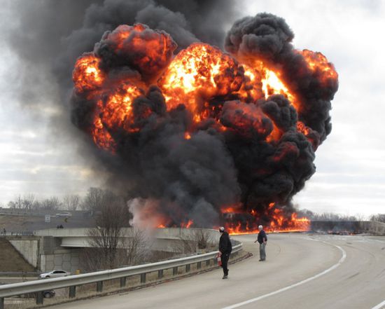 انفجار صهريج غاز عند نقطة جمركية إيرانية مع أفغانستان