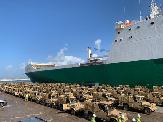  بريطانيا تُرسل 100 مدرعة إلى لبنان لهذا السبب