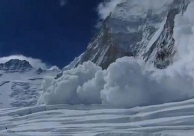 رجال الإنقاذ ينتشلون 9 جثث إثر انهيار كتلة جليدية في الهند