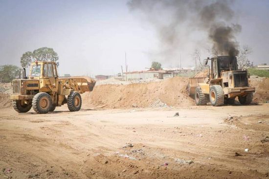 تواصل حملة إزالة العوائق من شوارع دار سعد