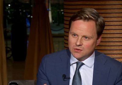  السفير البريطاني يطالب بغداد بتحجيم المليشيات