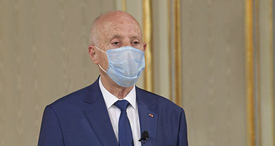 الرئيس التونسي يشن هجومًا على المشيشي بسبب التعديل الوزاري