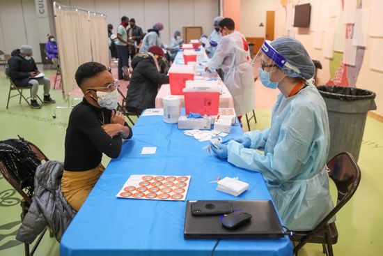 البيت الأبيض: أمريكا تبذل جهدًا لمنع تفشي الإيبولا 