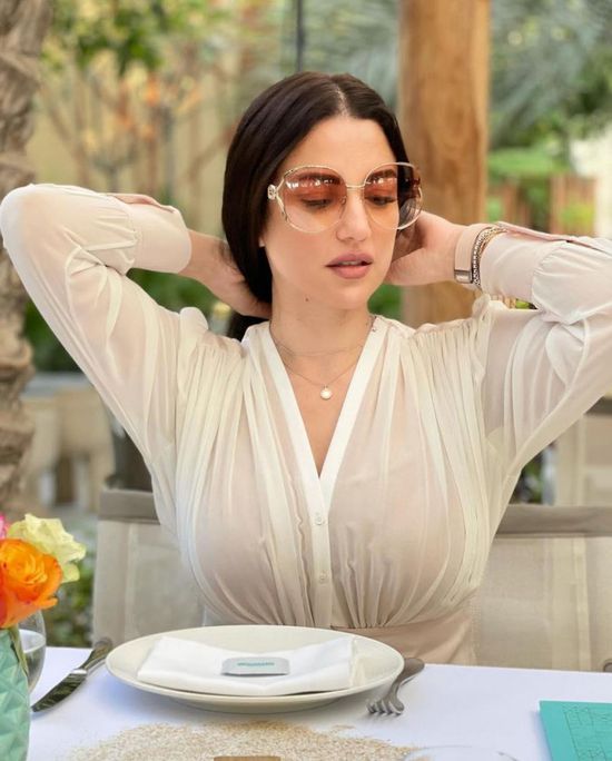 بالصور.. درة تتألق بالأبيض في أحدث جلسة تصوير