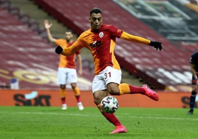 مصطفى محمد &laquo;الأسد&raquo; يتصدر غلاف مجلة جالاتا سراي