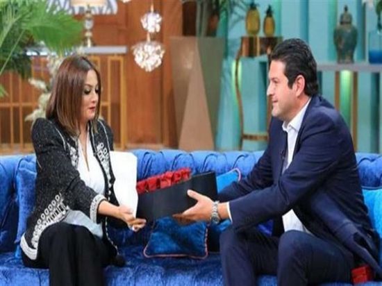 بشرى تكشف كواليس قصة حبها لزوجها سالم هيكل (فيديو)