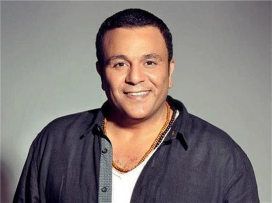 محمد فؤاد يرقص مع إنجي علي على أنغام "كامننا" (فيديو)