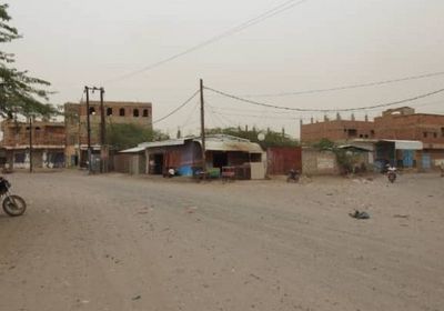 المدفعية الحوثية تقصف مناطق سكنية في حيس