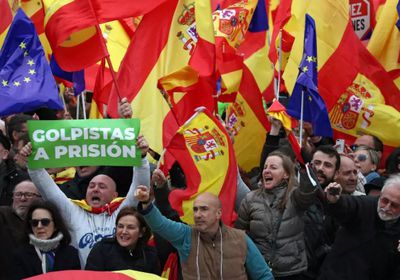  الاتحاد الأوروبي يعلن دعم الاحتجاجات السلمية في إسبانيا