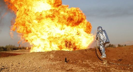 إصابة 17 شخصًا في انفجار خط غاز بالجزائر