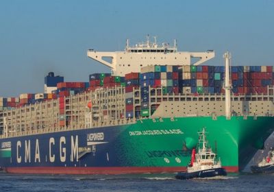 ميناء جدة يستقبل أول سفينة حاويات في العالم تعمل بالغاز الطبيعي المسال ‏