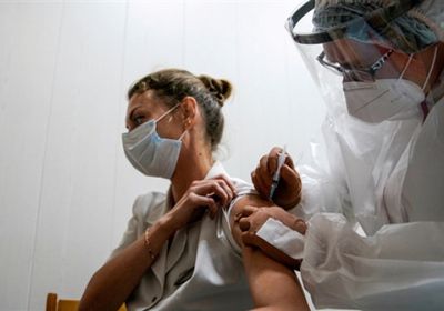 إشادة شعبية بخطة تطعيم المواطنين ضد كورونا في بلغاريا 