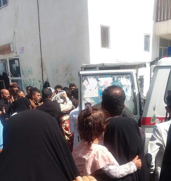 زوج يهشم رأس زوجته بمطرقة في إب ويهرب لتعز