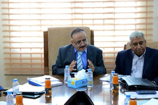 وزير النقل بحث خطة الطوارئ لمخاطر خزان صافر