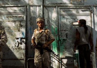 مقابل ذهبها.. مليشيا الحوثي تفرج عن مختطفة أخفتها قسريًا