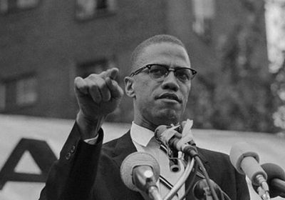 عائلة مالكوم إكس تتهم "التحقيقات الفيدرالي" باغتيال الداعية الإسلامي