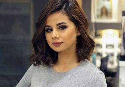 بالفيديو.. منة عرفة تنفعل على الهواء بسبب متابعة