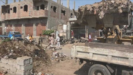 تجميل الحوطة بحملة لإزالة الركام والمخلفات