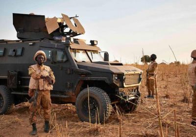 الجيش المالي مقتل جنديين وإصابة 7 آخرين  في استهداف قافلة عسكرية