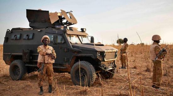 الجيش المالي مقتل جنديين وإصابة 7 آخرين  في استهداف قافلة عسكرية