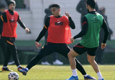 مصطفى محمد يستعد مع جالاتا سراي لمواجهة أرضروم سبور بالدوري التركي