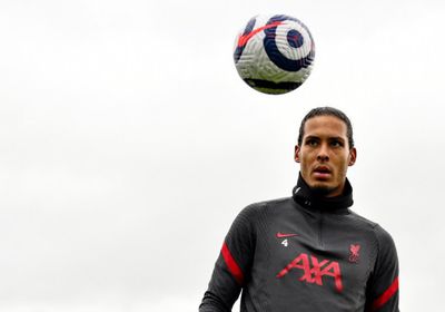 فان دايك يقترب من التعافي والعودة للمشاركة مع ليفربول